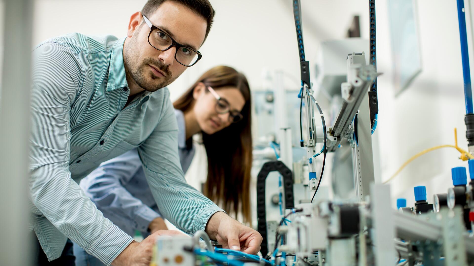 Jeunes ingénieurs en robotique