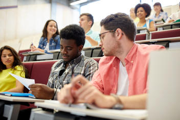 groupe étudiants internationaux isdb