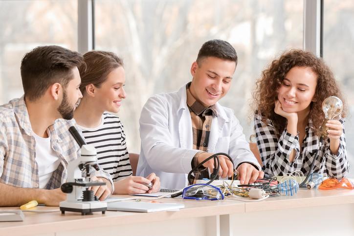 Etudiants en sciences physiques