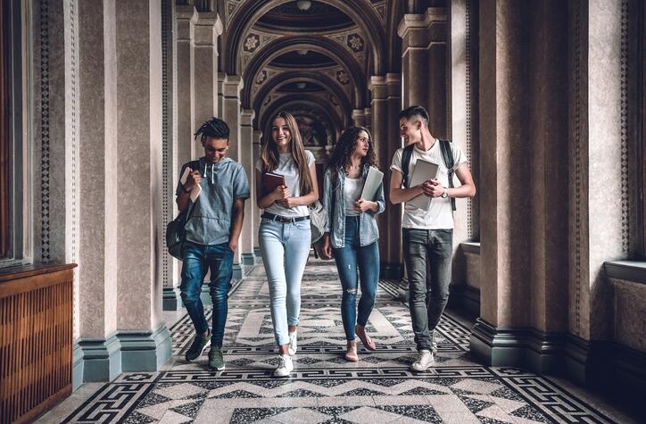 Rentrée des étudiants à l'université