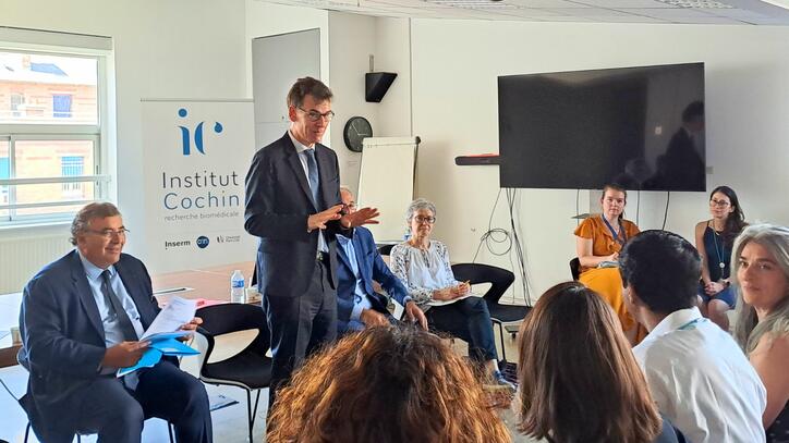 Visite du ministre Philippe Baptiste à l'Institut Cochin
